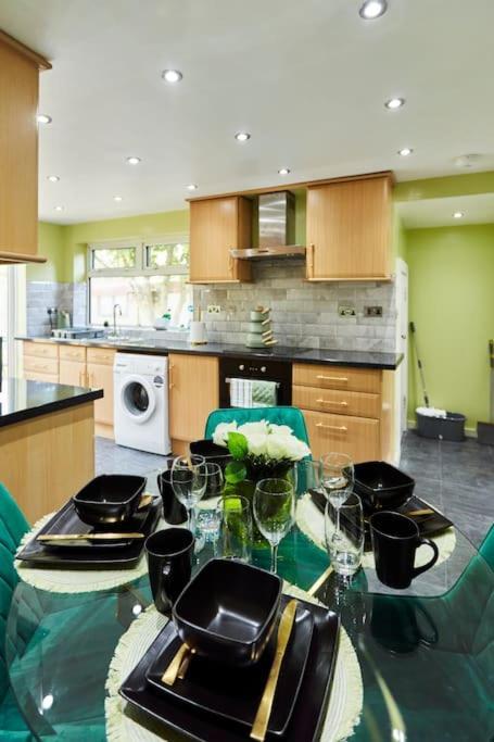 *Little Haven In Leeds* ¤Private Parking¤ Ensuite Leeds  Zewnętrze zdjęcie